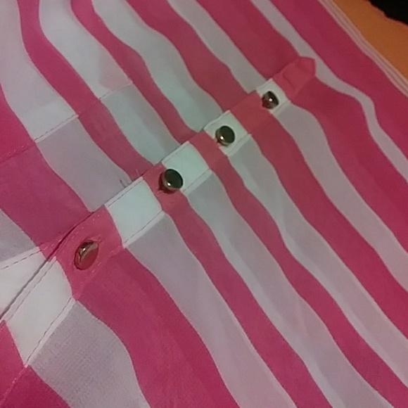 shirt - Picture 2 of 4